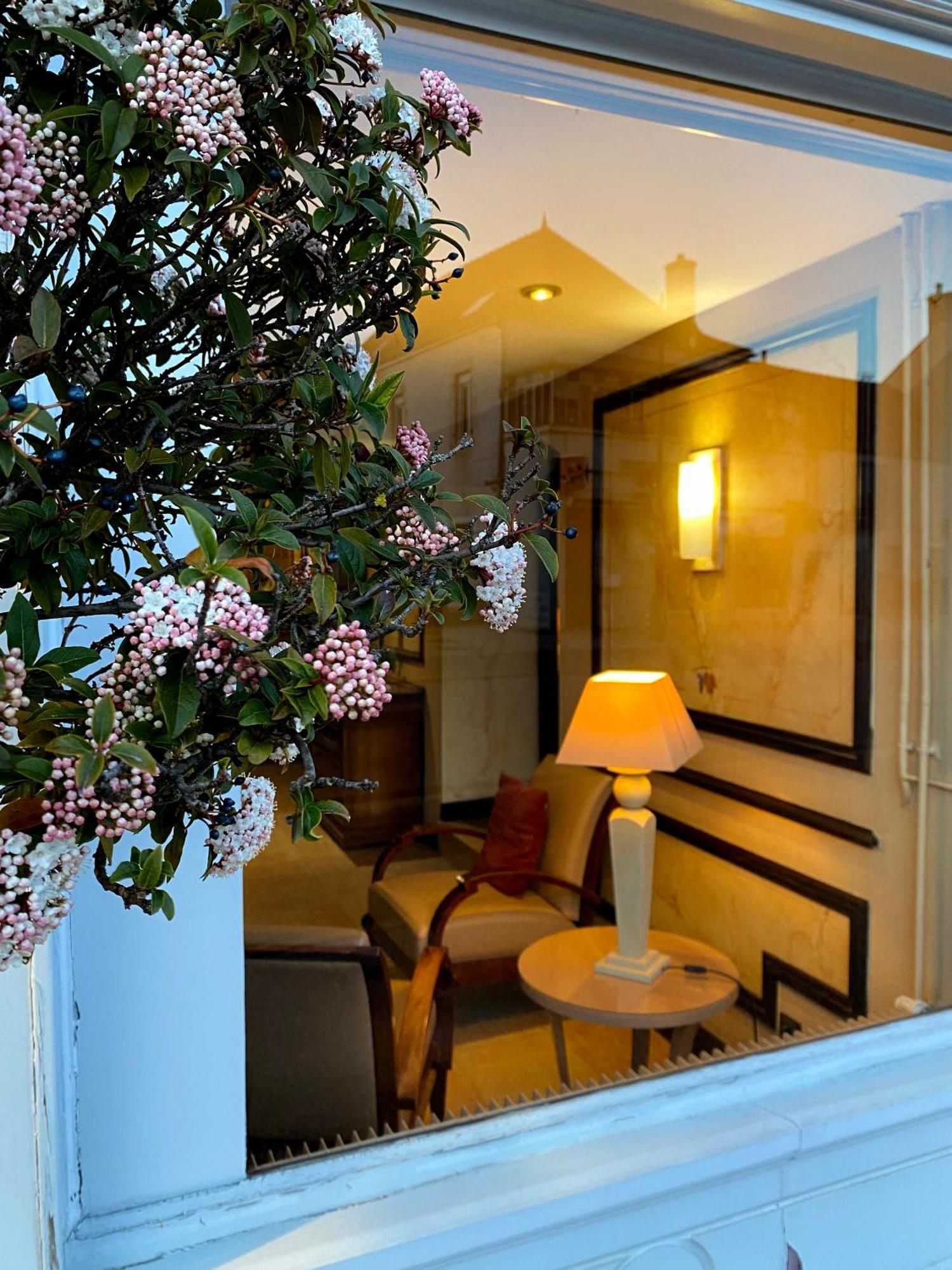 The Originals Boutique, De La Paix, Hotel Beaune (Cote d'Or)
