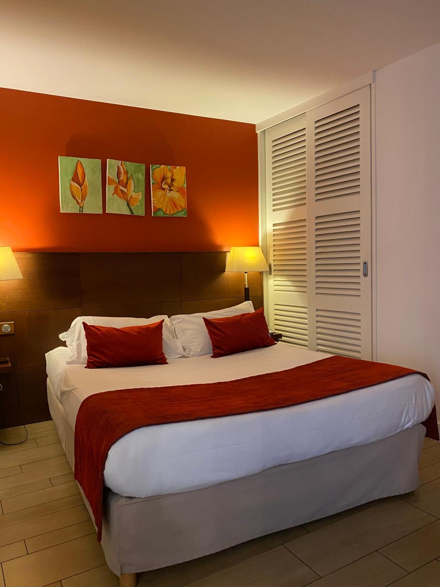 Hotel The Originals Boutique, De La Paix,