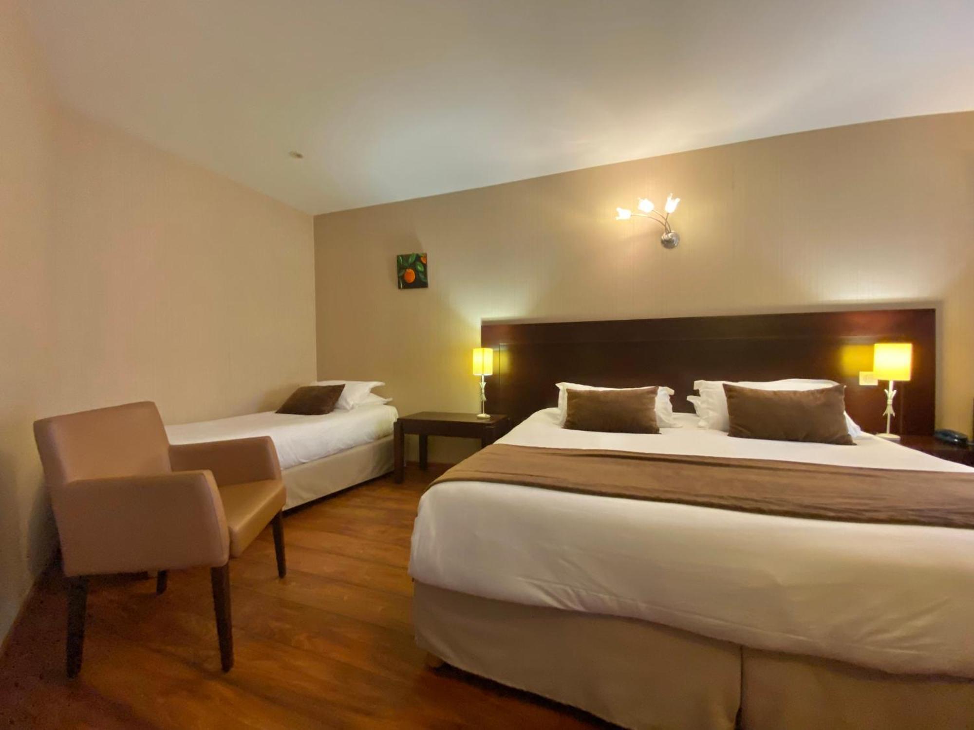 Hotel The Originals Boutique, De La Paix, 3*